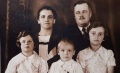 Ifj.Szemmelveisz Rezső (1903-1958) és családja.jpg