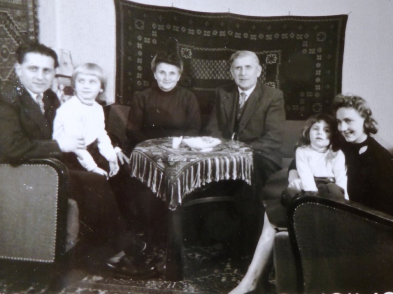 Fájl:Szántó József családjával és szüleivel 1961-ben.jpg
